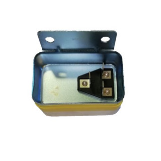 Régulateur de tension tous modèles 12V fixation tablier
