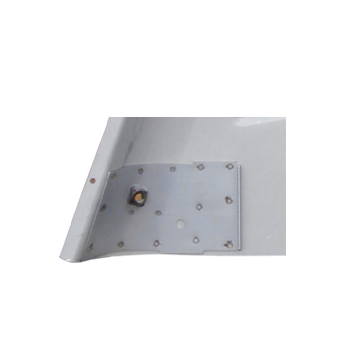 Tôle de renfort d'aile G avec fixation ceinture