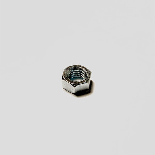 Ecrou hexagonal M7 acier zingué